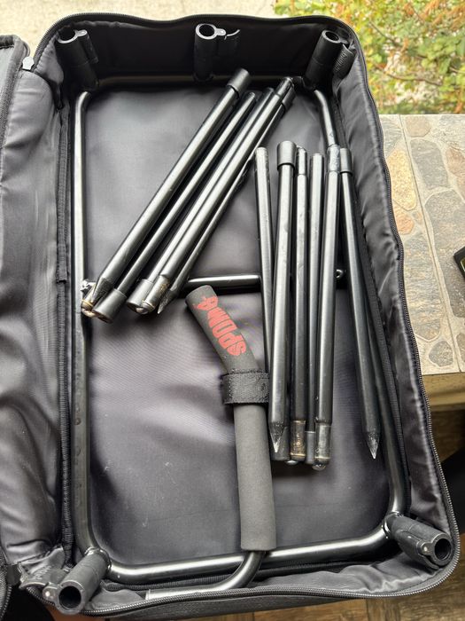 Suport galeata Spomb Double Bucket Stand Kit MK2