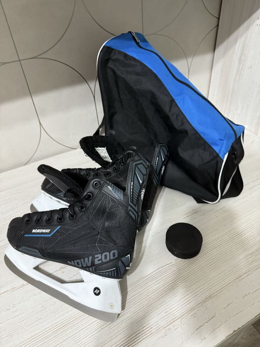 Коньки 39 размер.