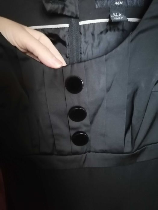 Черна рокля, сукман H&M