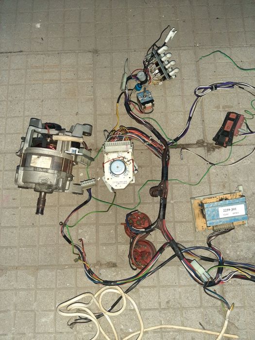 Електромотор за пералня и програматор