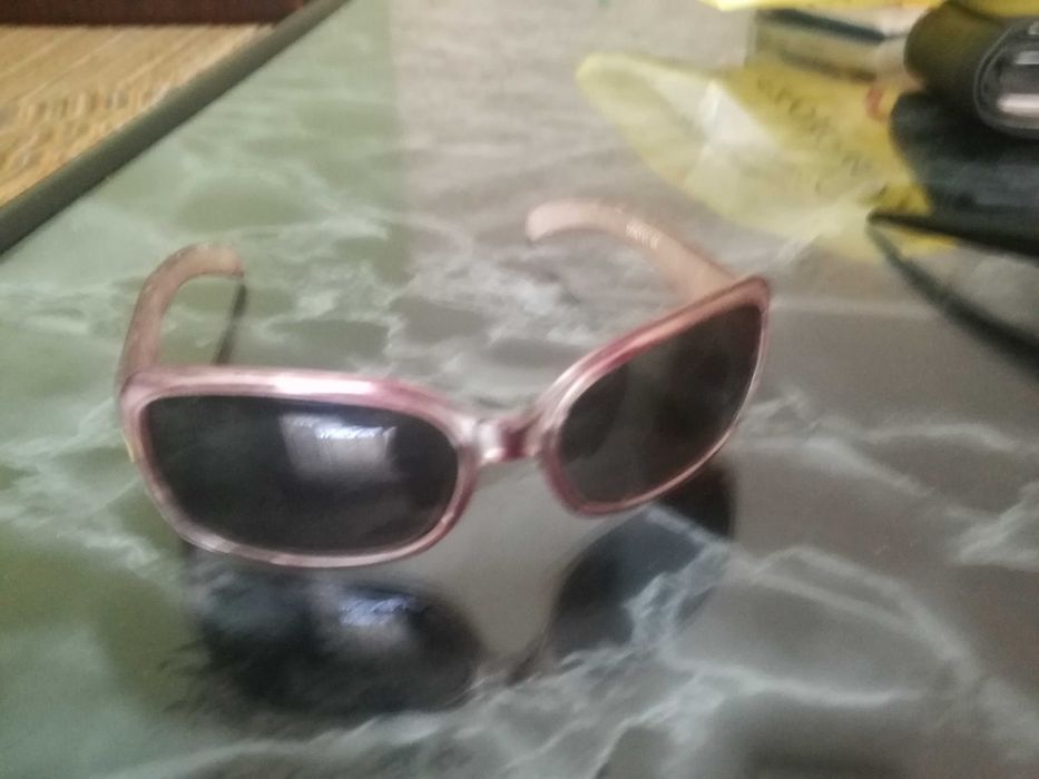 Продавам детски очила с поляризация