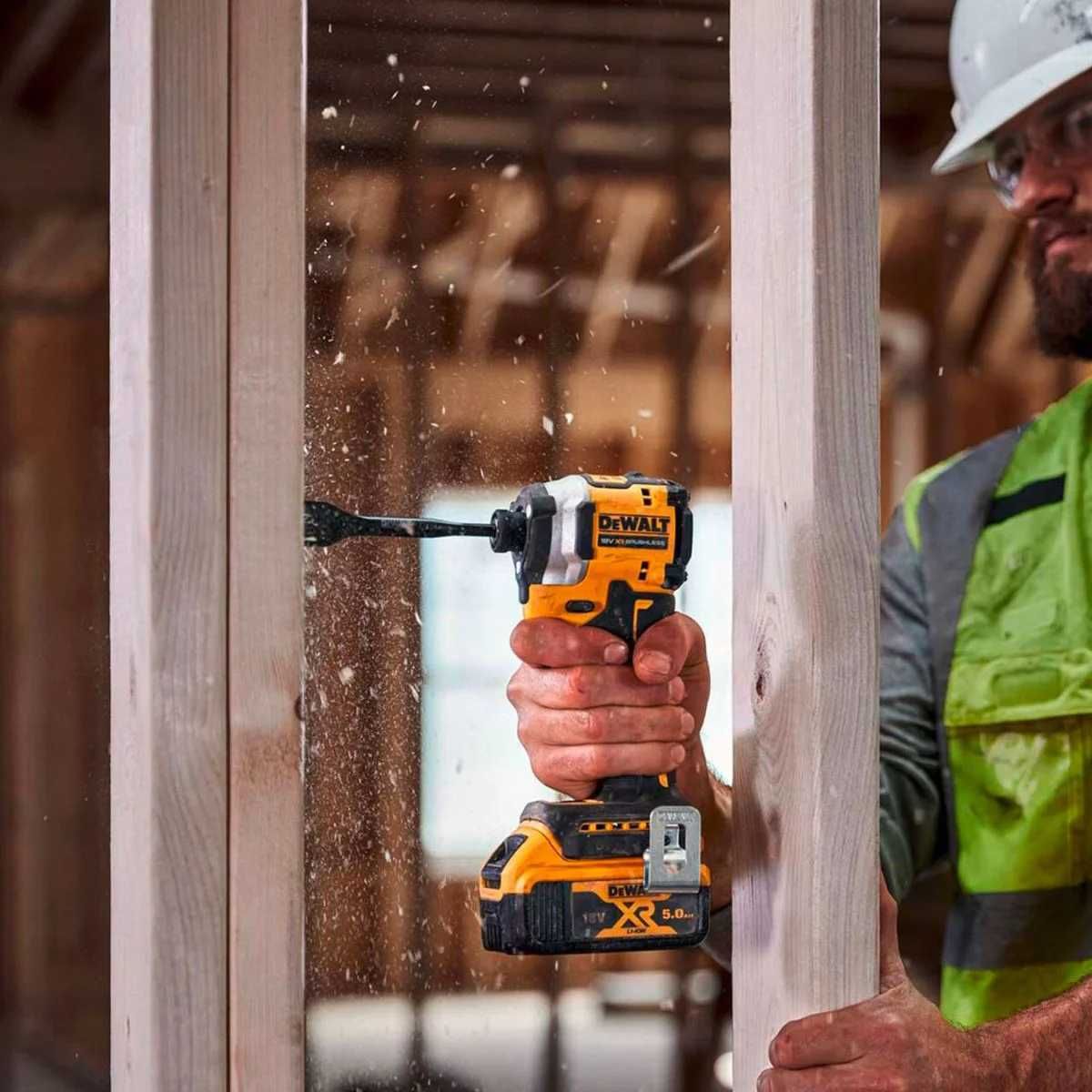 Промоция!Акумулаторен винтоверт DeWALT DCF850N