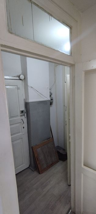 Срочно Продаетс 1 комнатная квартира 4 этаж ориентир сзади магазина ФА