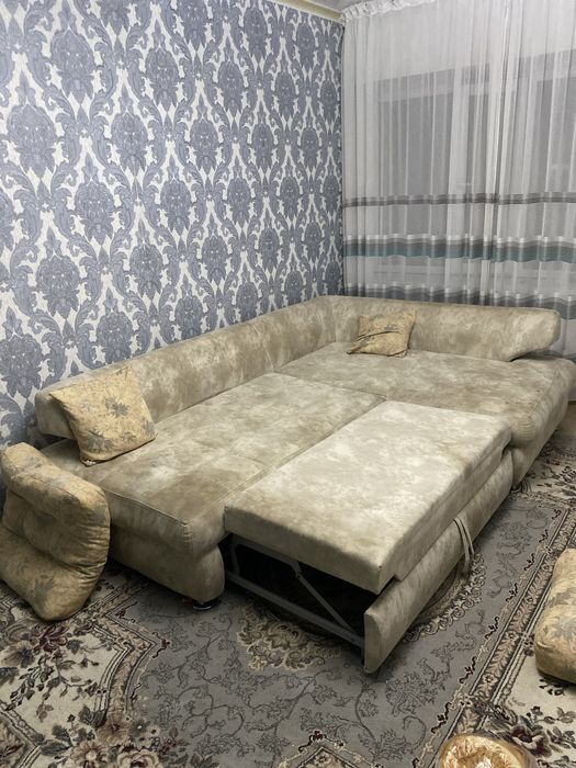 Диван сатылады спалнья