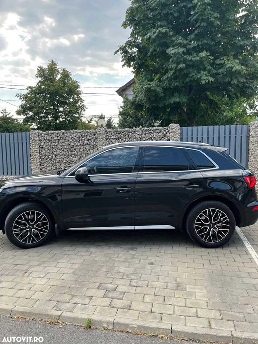 Audi Q5 2.0 TDI Quattro / LED Matrix / Pilot adaptiv / Virtual Cockpit