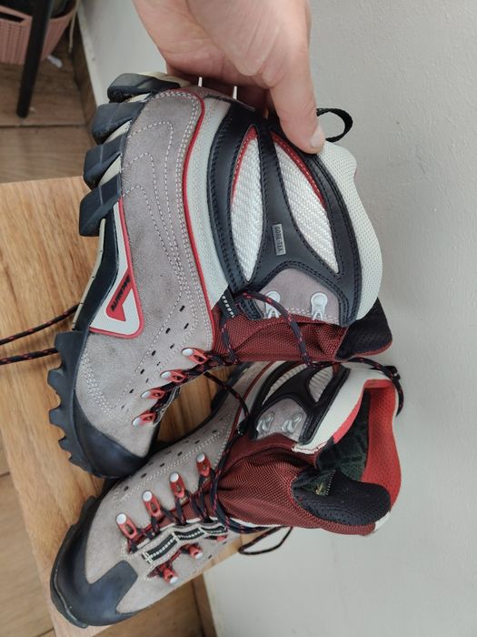 Bocanci de munte Dolomite Goretex,mărime 44