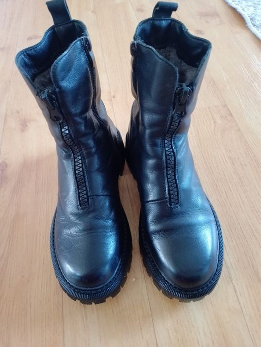 Женские зимние сапоги