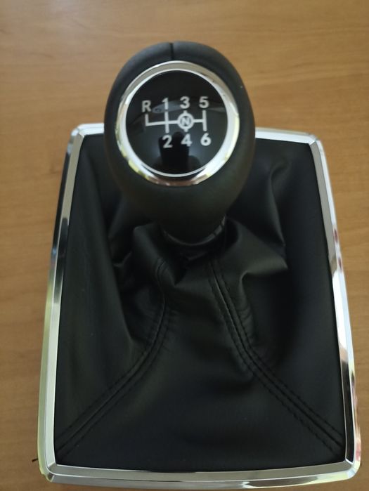 Топка за скоростен лост с маншон w204,s204,w212