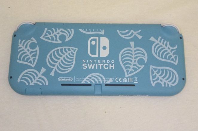 Vând Nintendo switch lite