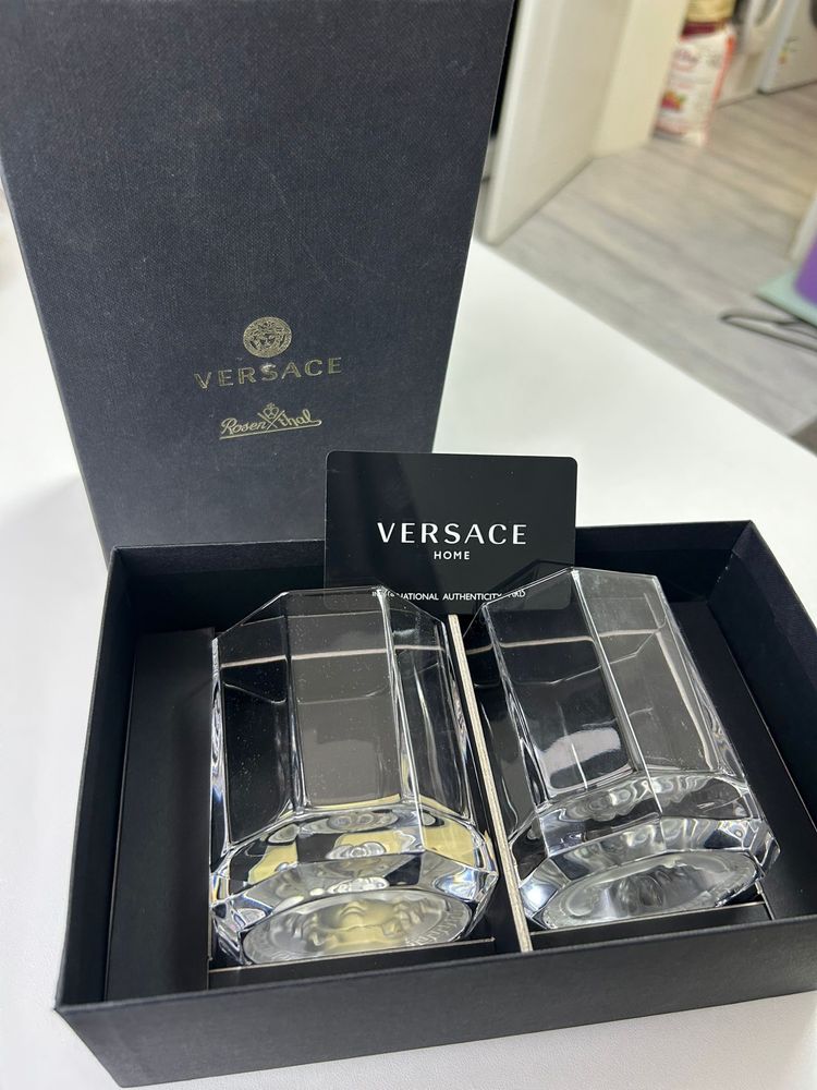 Set decantor si 2 pahare de whisky din cristal VERSACE