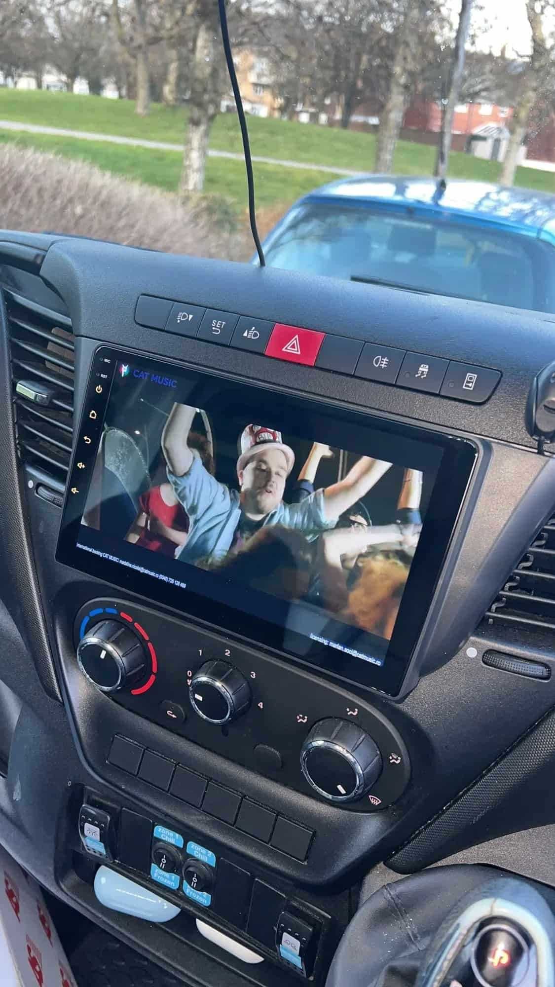 Navigatie Android Iveco Daily 2013-2021 - CarPlay AndroidAuto QLed