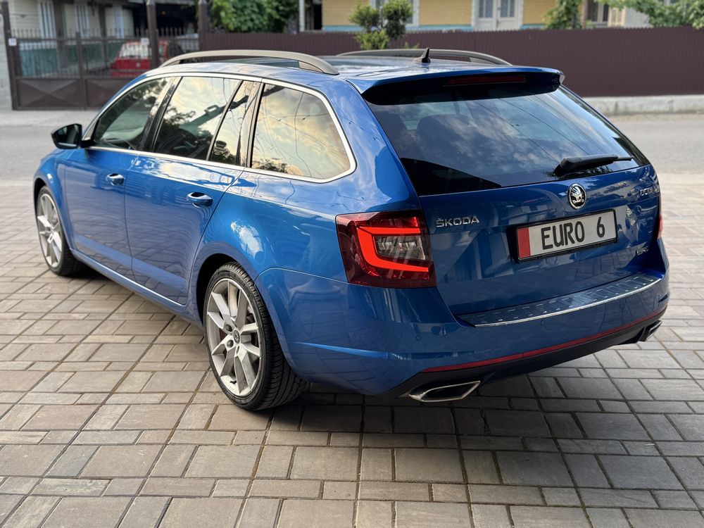 Skoda Octavia 2.0tdi VRS/ euro6 / navigație /faruri led