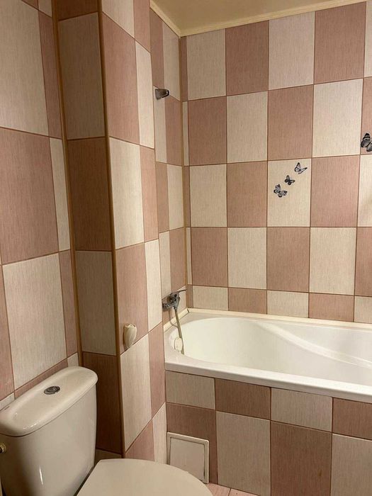 Apartament cu 3 camere de inchiriat