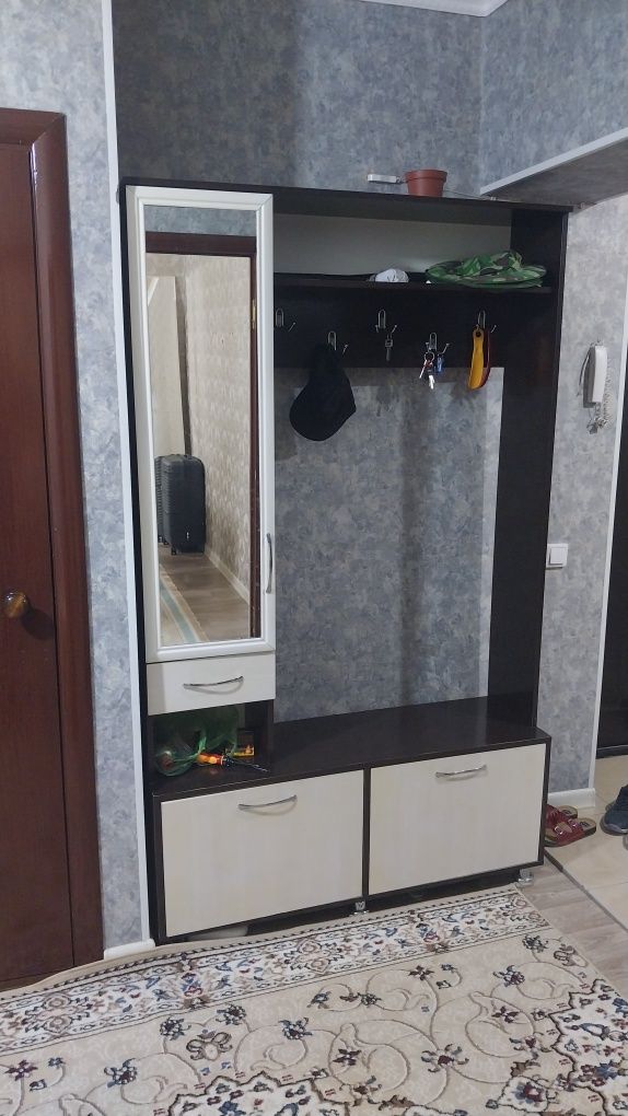 Срочно прихожка сатылады