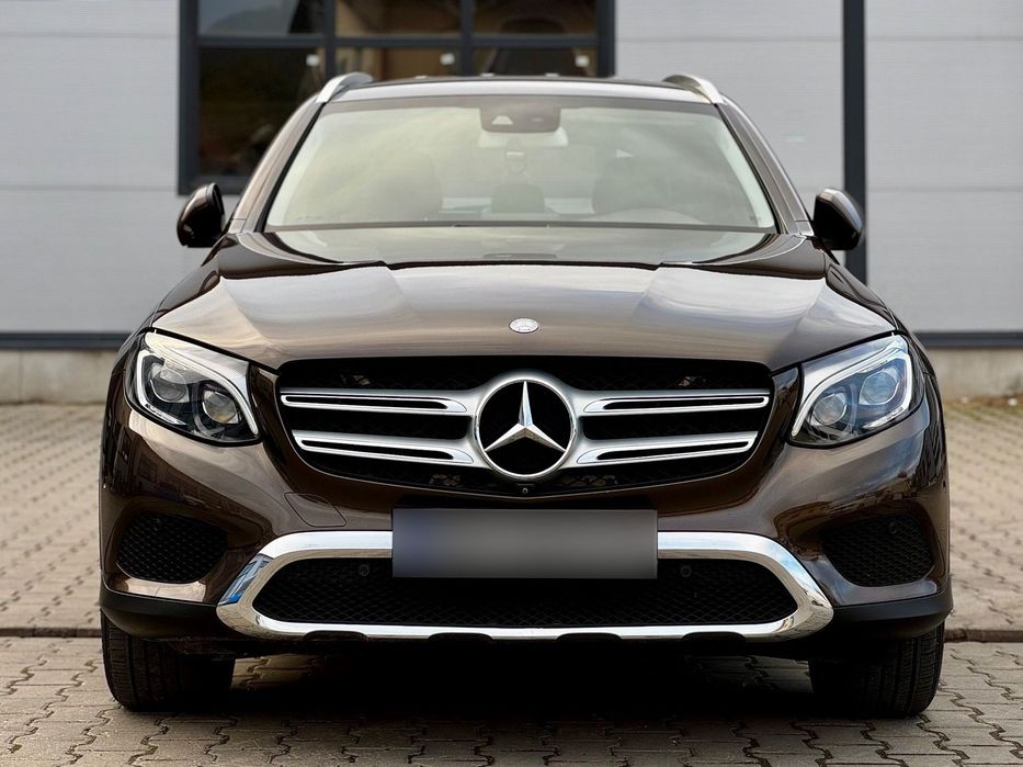 Mercedes-Benz GLC 4Matic | Maro Metalizat | Automat | Multibeam | Camera 360° | Webasto