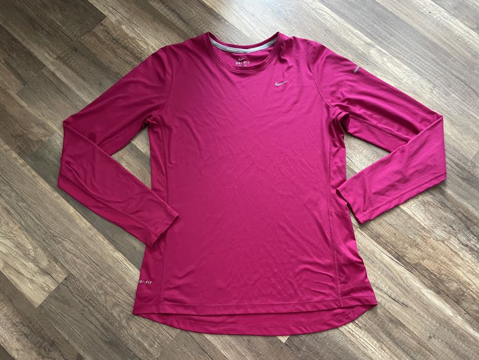 Оригинална блуза на Nike