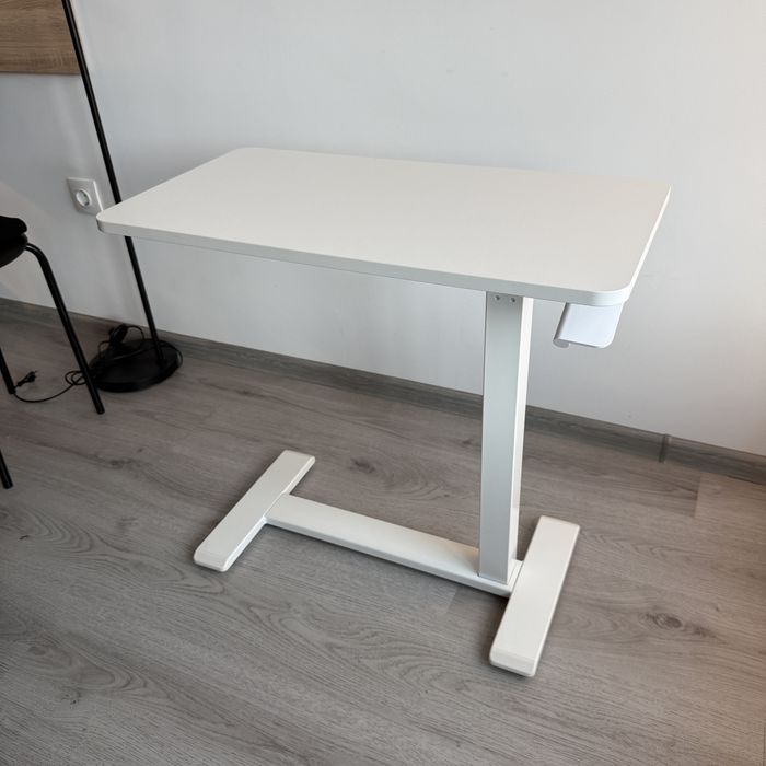 IKEA Мини Бюро с Регулируема Височина