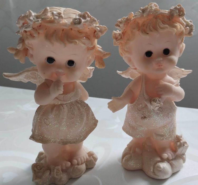 Фигурки на Ангели (момче/момиче) от смола (14х7см.)