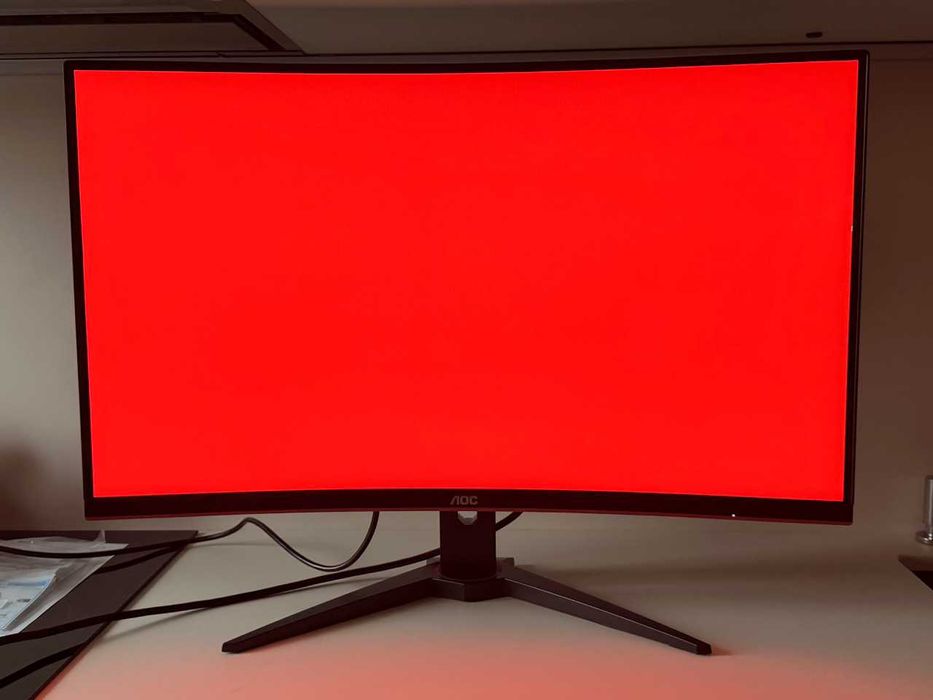 Монитор AOC CQ32G1 31.5" Извит екран - отлично състояние