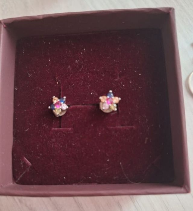 Vând bijuterii din argint