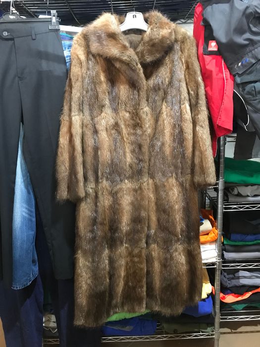 Haina blana naturală de nutrie