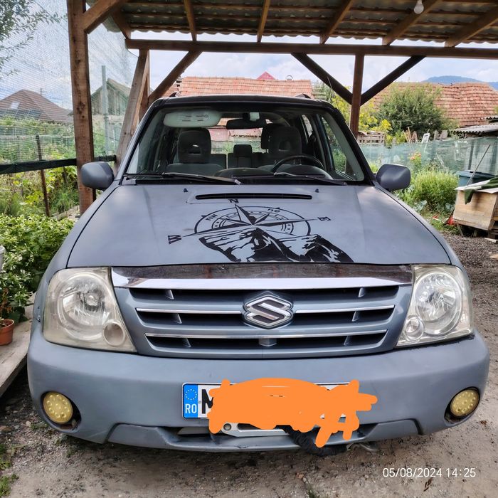 Suzuki vitara XL 7 4X4 dotat ofroad cu toliu și roti de teren!