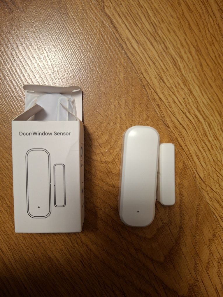Senzor usa sau fereastra nou cu aplicație pe telefon