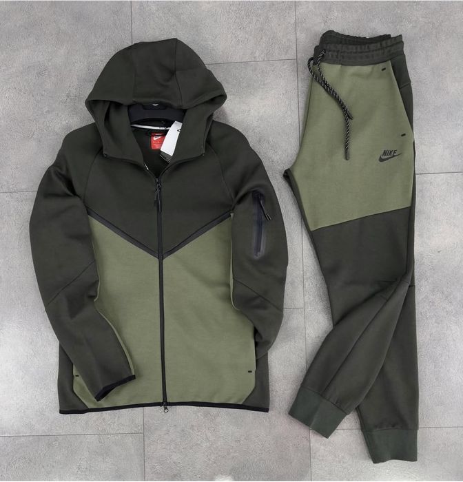 Nike Tech Fleece спортен екип активен джоб