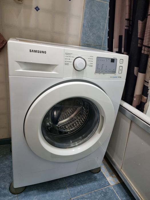 Стиральная машина Samsung eco bubble на 6кг