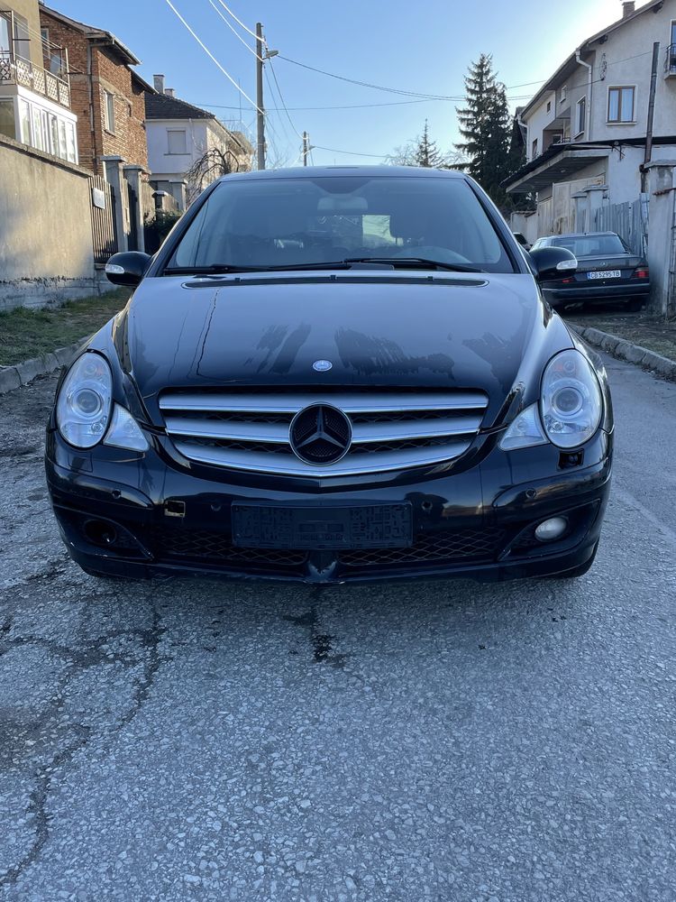 На ЧАСТИ Mercedes-Benz R 320 CDI W251 2007г Xenon long HARMAN/KA