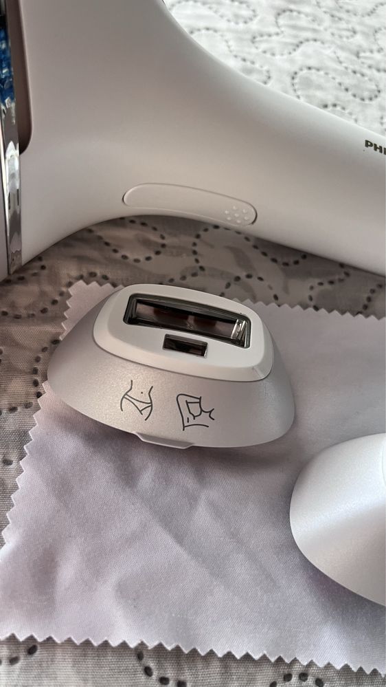 Фотоепилатор Philips Lumea Prestige