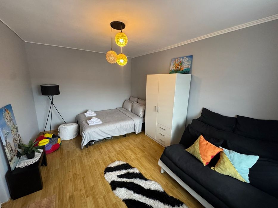 Garsoniera de inchiriat petrosani regim hotelier