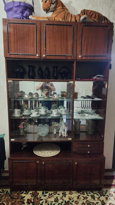 Продаётся серванти стуля