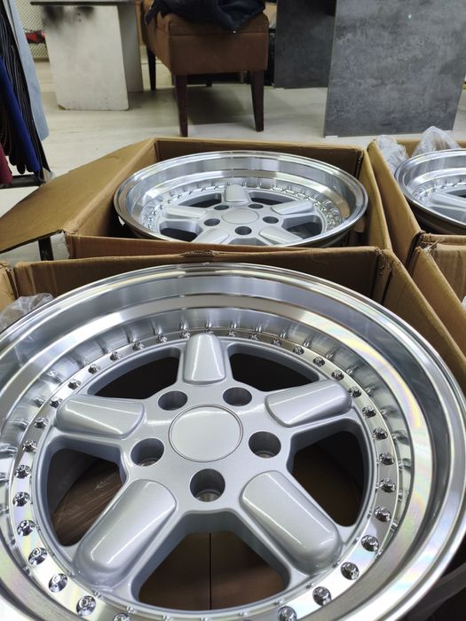 Разноширокие диск schnitzer r17