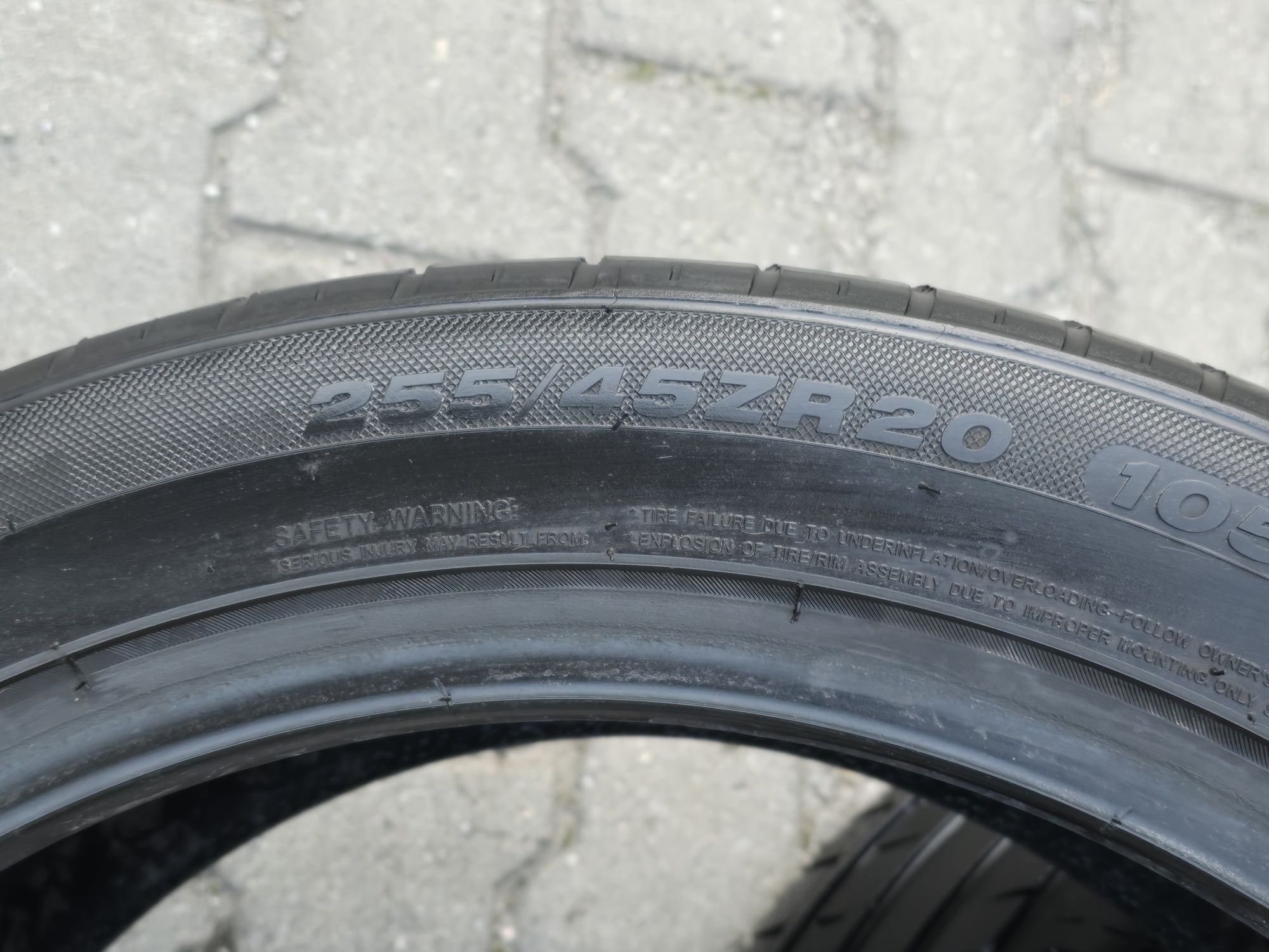 255 45 20 goodride