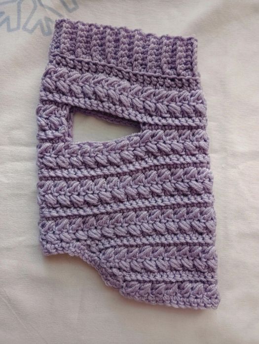 Pulover croșetat pentru căței