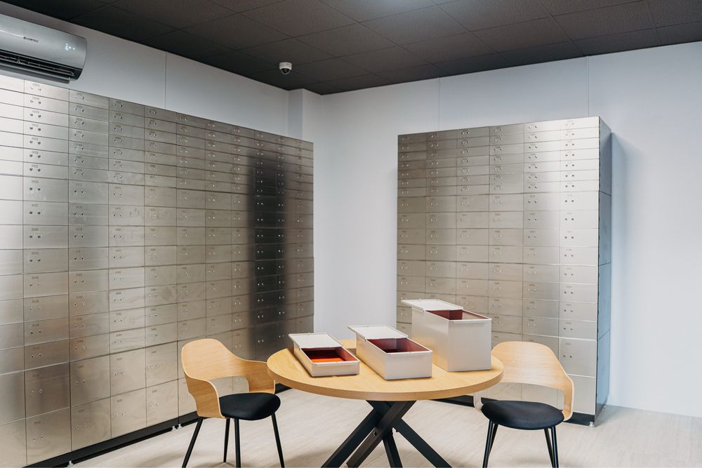 Seif privat - casete metalice securizate - depozit obiecte personale