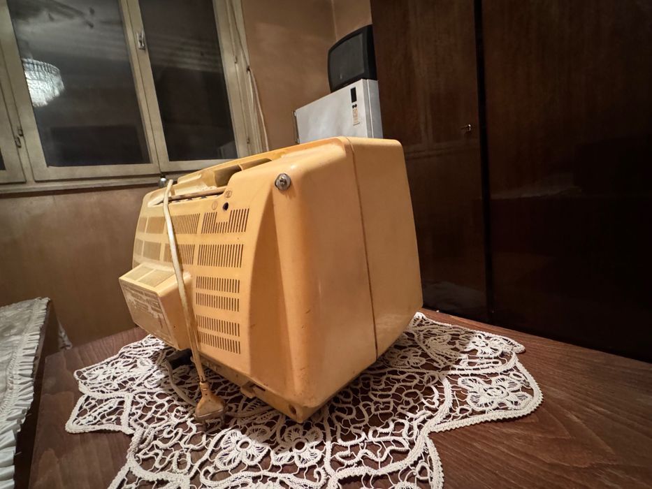 Телевизор модел юности