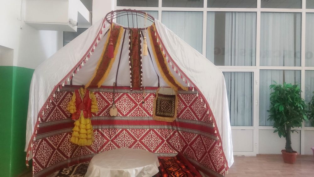 Юрта қарашүй жарты үй беташарға