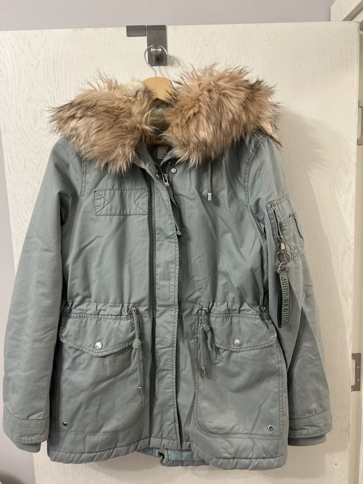 Дамско яке тип “парка” bershka