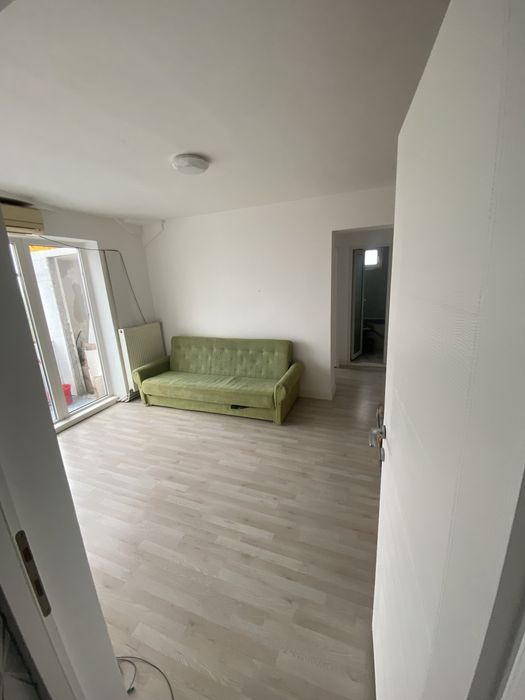 Inchiriez apartament cu 2 camere
