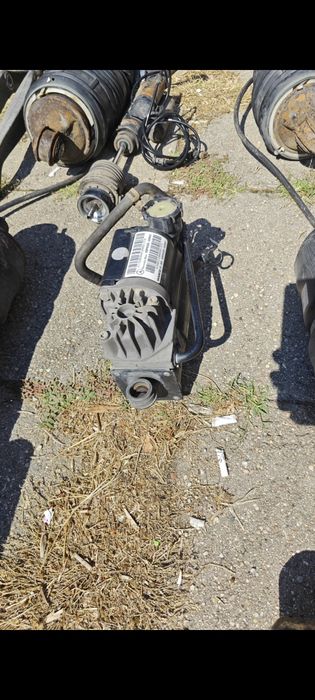 Компресор за въздушно окачване w211