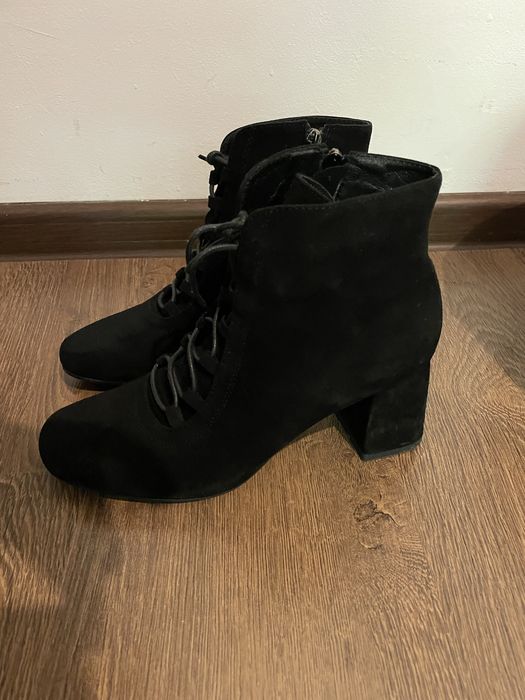 Ghete din piele naturala dama