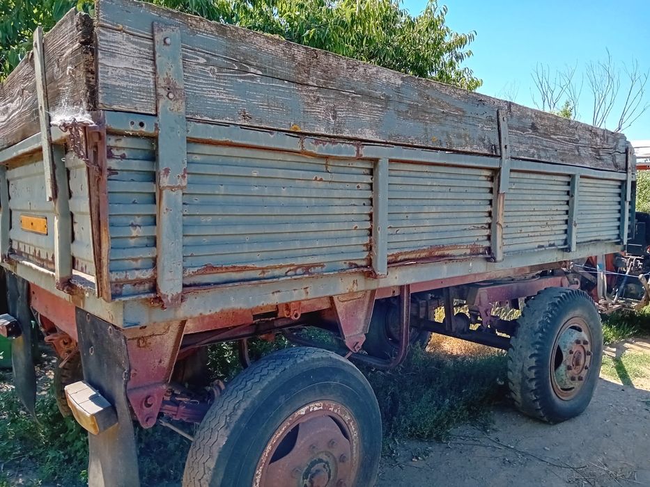 Vand remorca auto de 5 tone