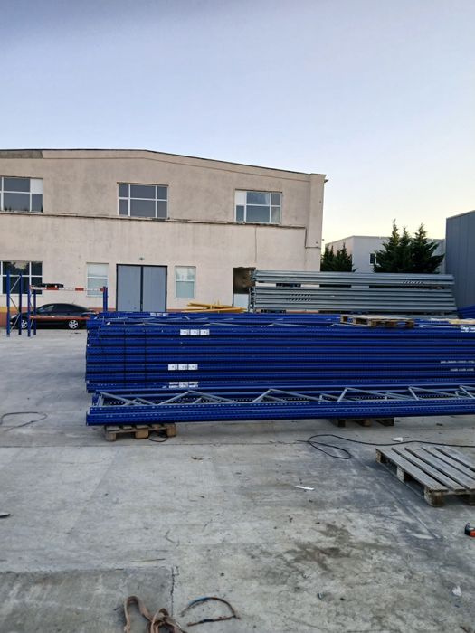 Avem rafturi metalice de vânzare înălțime picior de la 2m pana la 9.20