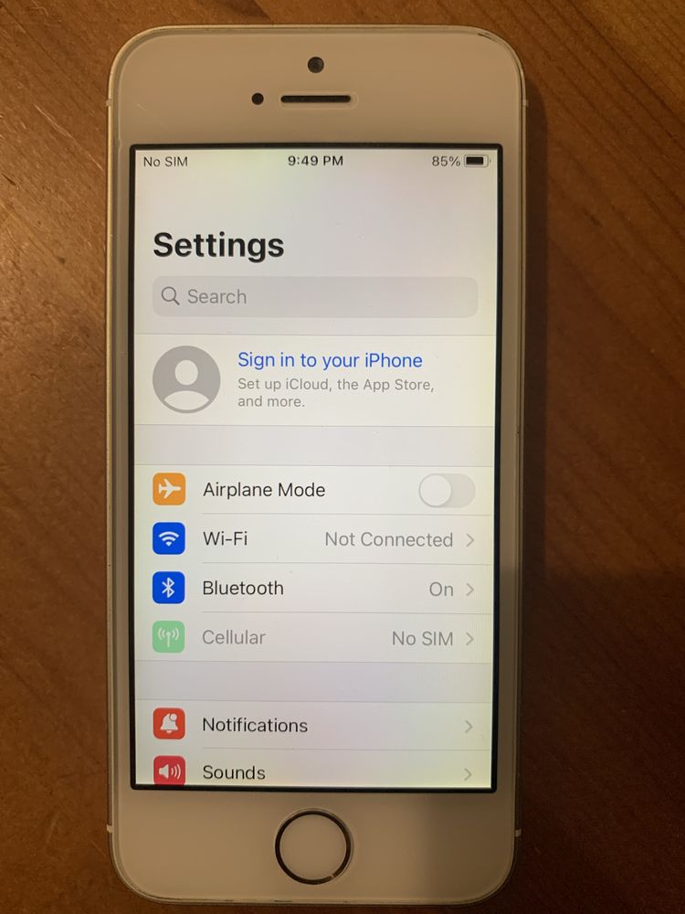 Iphone se 16 gb  auriu