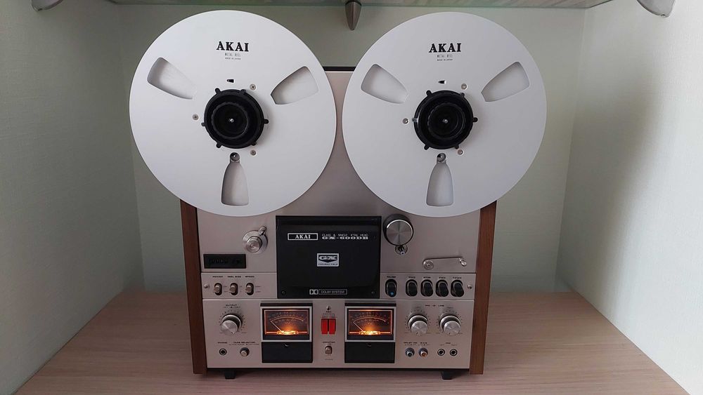 Катушечный Akai   Tandberg Revox Sony