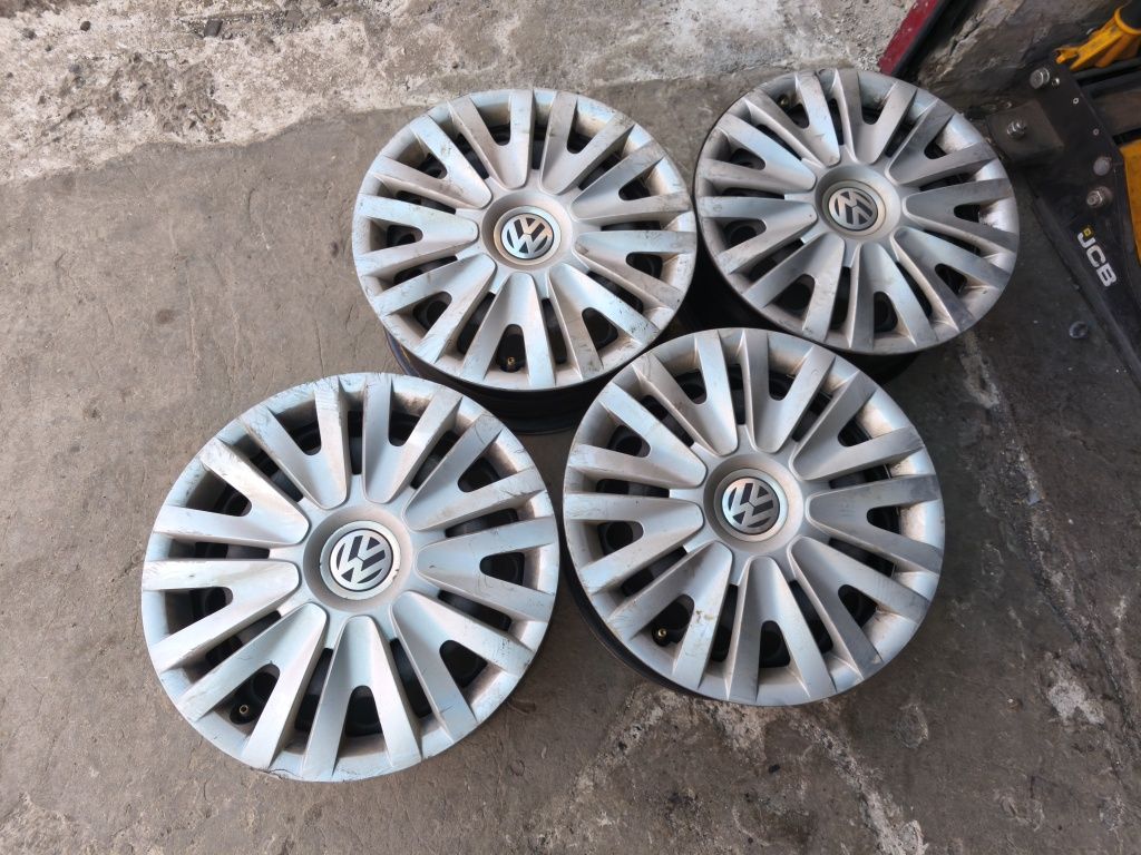 15" оригинални джанти с тасове за Vw Golf,Passat/Skoda...
