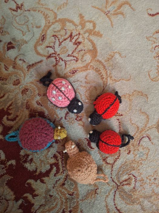 Вязанные брелки на ключи, подарок