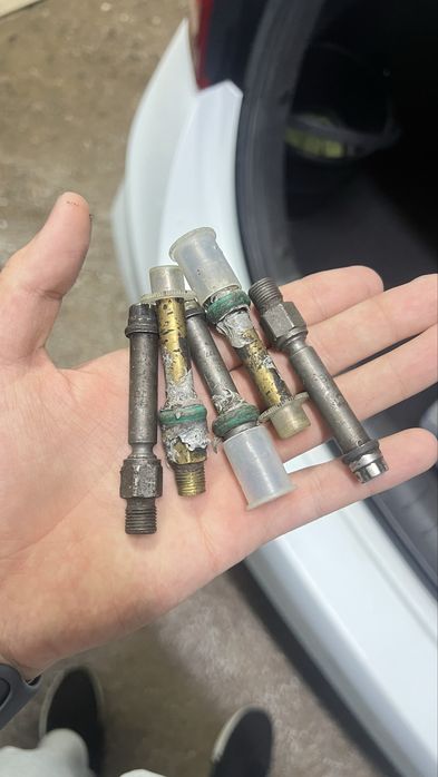 форсунки ауди с4 2.3 2 мерседес 2.2 дозатор!